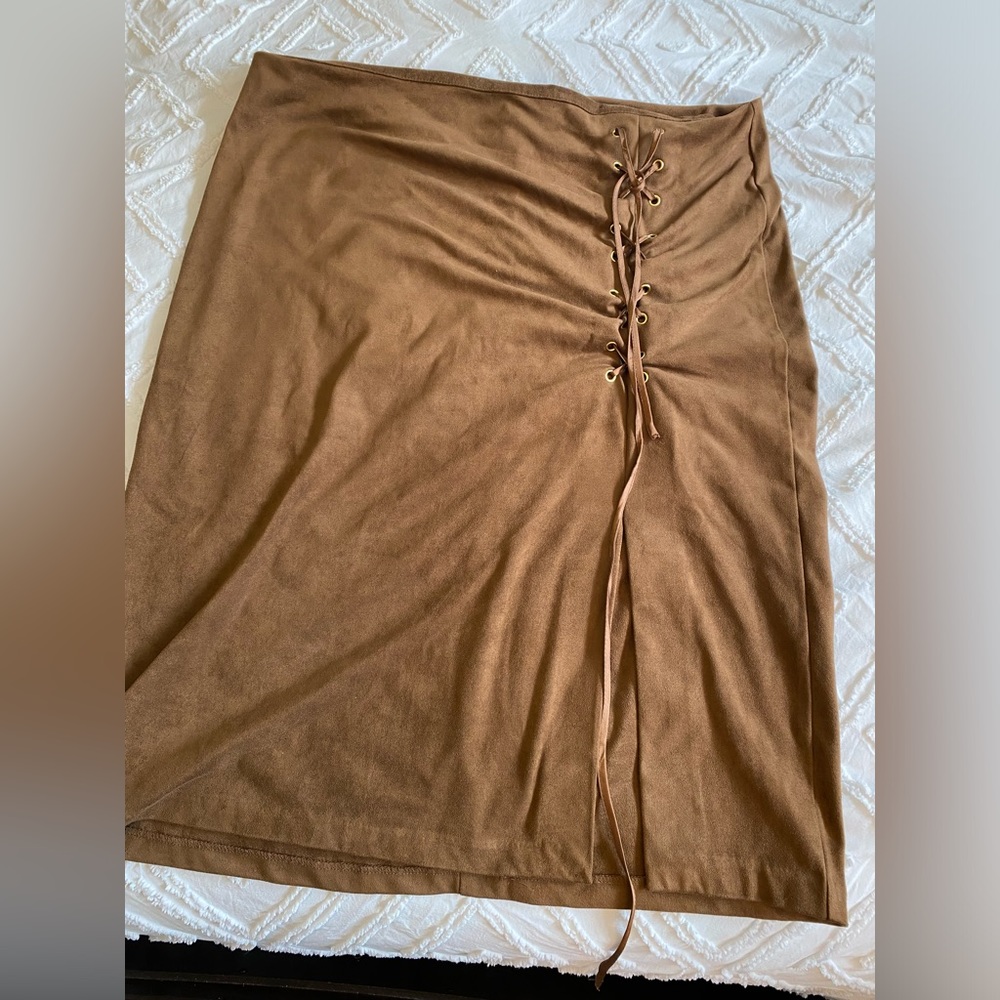 New York and Company faux suede skirt size 16